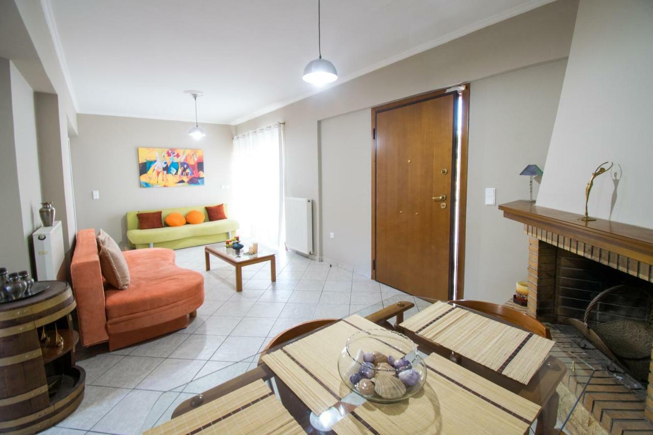 Betty'S Air+Port Sea Apartment Artemida  Dış mekan fotoğraf