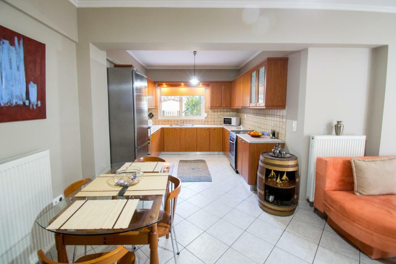 Betty'S Air+Port Sea Apartment Artemida  Dış mekan fotoğraf