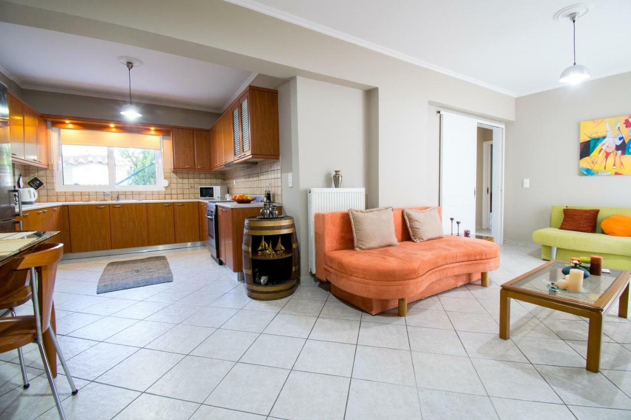 Betty'S Air+Port Sea Apartment Artemida  Dış mekan fotoğraf