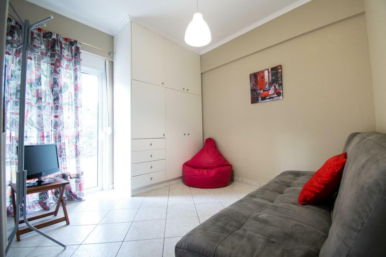 Betty'S Air+Port Sea Apartment Artemida  Dış mekan fotoğraf